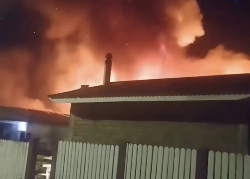 Incendio Estructural Afecto Vivienda En Poblacion Reina Del Mar De Pichilemu