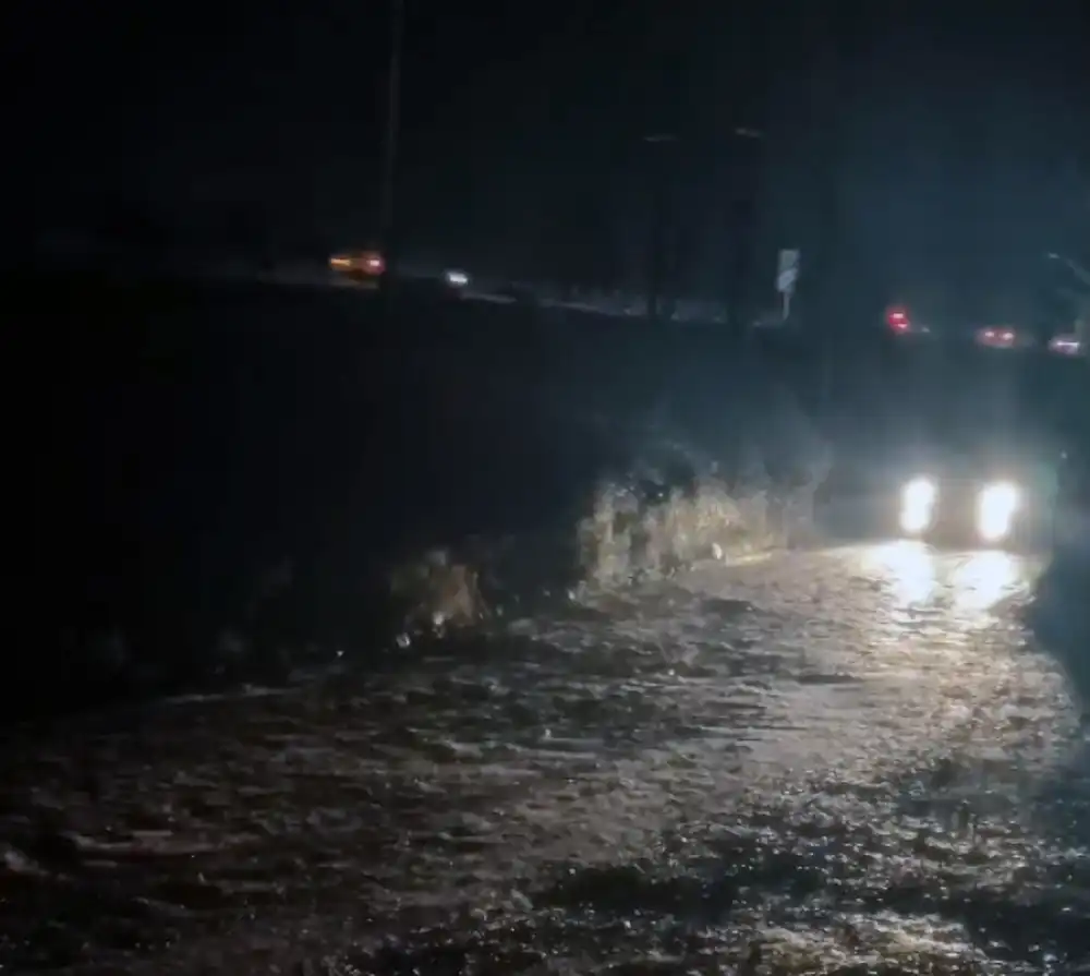 Informan Cierre Preventivo Del Camino Bajo El Puente Teno Ante Riesgo De Aumento Del Caudal