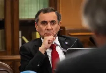 Javier Munoz Cuestiona La Megarreforma Y Acusa Que Favorece A Grandes Grupos Economicos