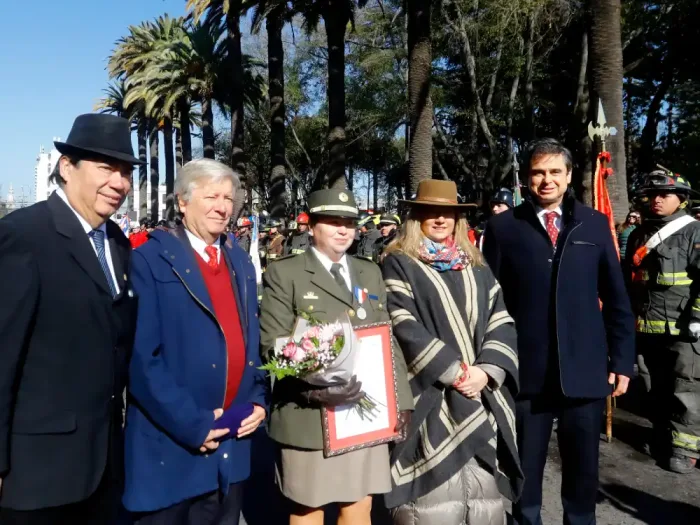 Mas De 400 Voluntarios Participaron En El Desfile Provincial De Bomberos Realizado En Curico 1