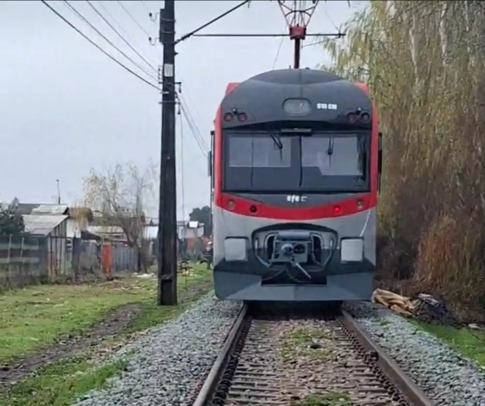 Mujer Fallece Tras Ser Atropellada Por Tren De Pasajeros En Curico