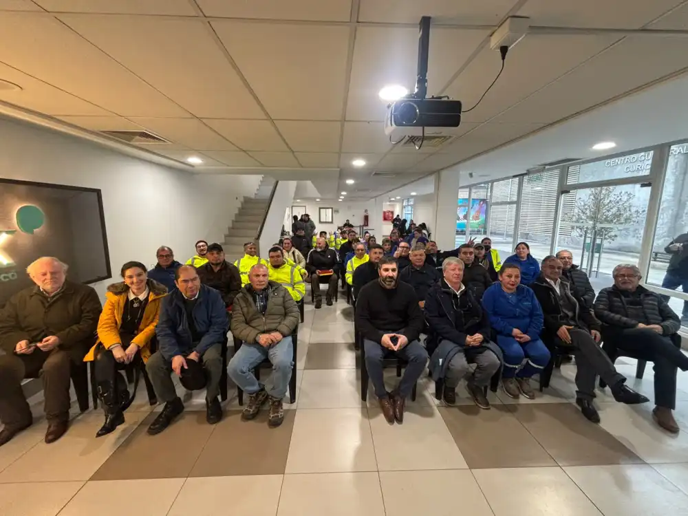Municipalidad De Curico Marco Un Precedente Al Decretar Dia De Descanso Para Recolectores De Residuos Domiciliarios