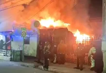 Nuevo incendio afectó una vivienda en calle Obispo Chávez de Curicó: es el segundo en menos de un mes Nuevo Incendio Afecto Una Vivienda En Calle Obispo Chavez De Curico Es El Segundo En Menos De Un Mes 1
