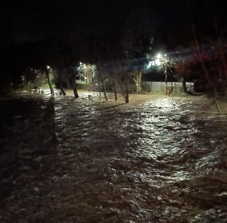 Ocho Viviendas Permanecen Aisladas Por Inundacion Del Camino Hacia Puente Negro En San Fernando 1