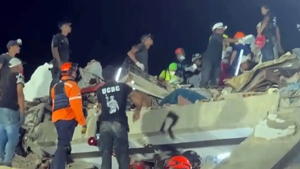Posible Hallazgo De Sobrevivientes Renueva La Esperanza Entre Los Escombros Tras El Devastador Terremoto En Venezuela 1
