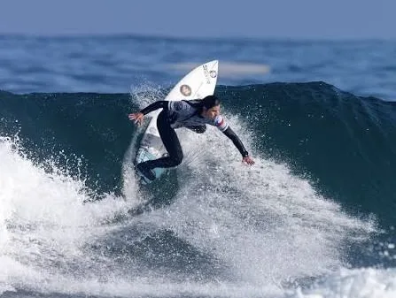 Surfista Chilena Catalina Escobar Solicita Ayuda Tras Sufrir Grave Lesion Durante Entrenamiento En Pichilemu
