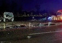 Fatal Colision Entre Camion Militar Y Vehiculo De Carga Se Registra En Ruta 5 Sur