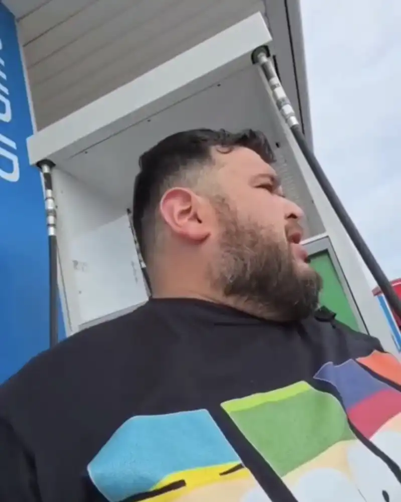Influencer Otakin Denuncia Presunta Estafa Tras Cargar Combustible En Estacion De Servicio Aramco De Hualpen 2