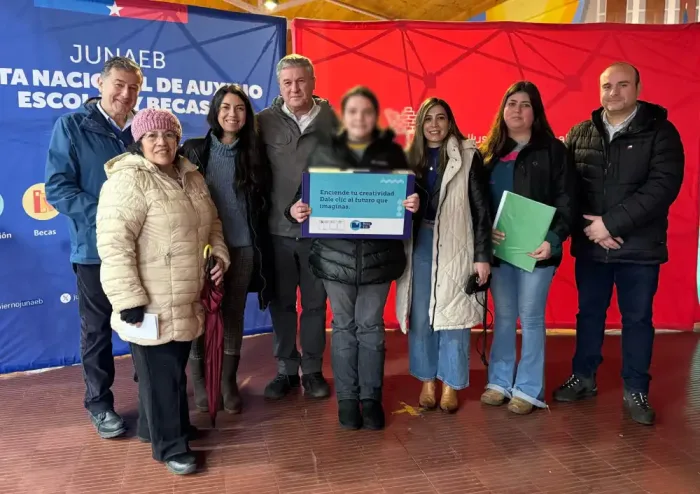 Mas De Un Centenar De Estudiantes De Romeral Reciben Computadores De La Beca Tic 1 Mas De Un Centenar De Estudiantes De Romeral Reciben Computadores De La Beca Tic 1