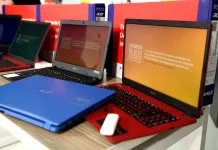 Mas De Un Centenar De Estudiantes De Romeral Reciben Computadores De La Beca Tic