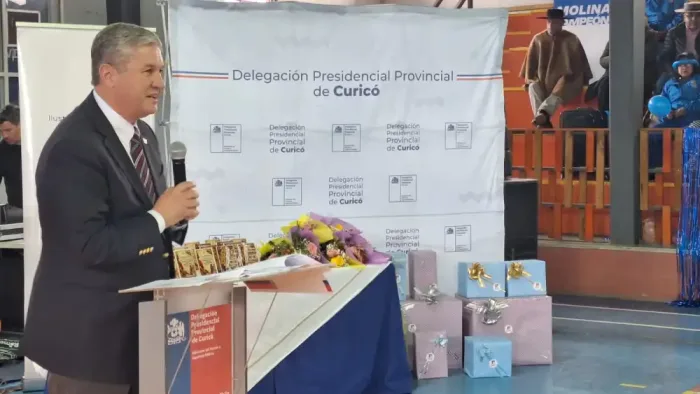 Pareja De Molina Se Corona Campeona Provincial De Cueca Del Adulto Mayor Y Representara A Curico En Etapa Regional 1