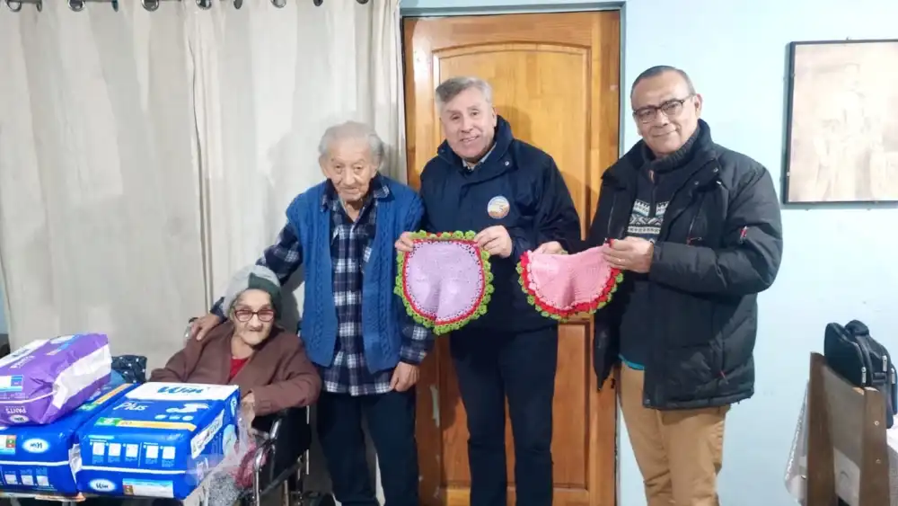 Agrupacion Solidaria Estamos Contigo Continua Entregando Apoyo A Pacientes Oncologicos Y Postrados En Curico