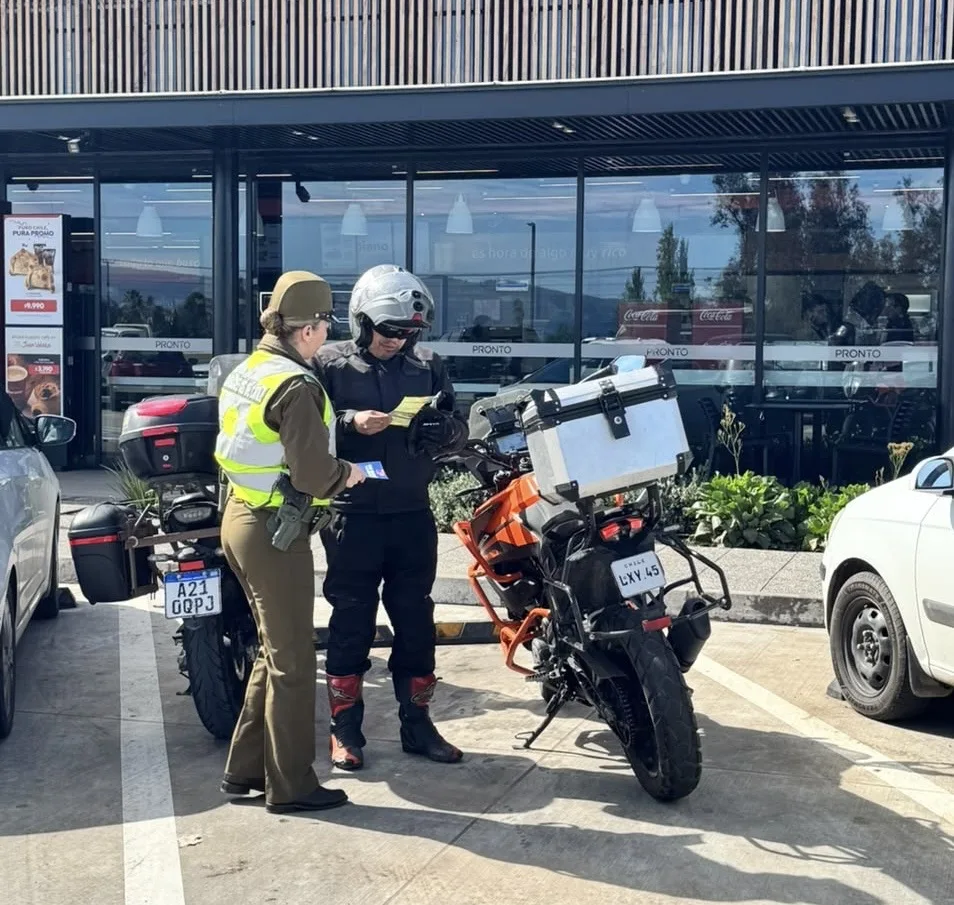 Carabineros Refuerza Prevencion De Robos En Servicentros De Teno Y Entrega Recomendaciones A Conductores