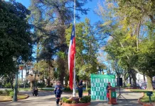 Ceremonia De Izamiento Del Pabellon Patrio Reunio A Autoridades Y Comunidad En Curico