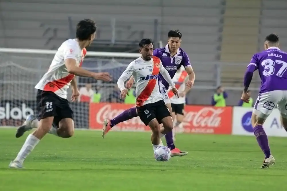 Curico Unido Cae Goleado Ante Deportes Concepcion Y Complica Su Futuro En Copa Chile 1
