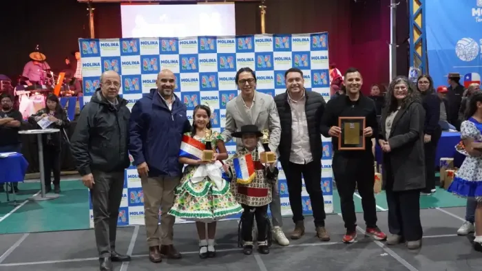 Molina Corona A Sus Campeones Escolares De Cueca Y Prepara Su Representacion Regional 1