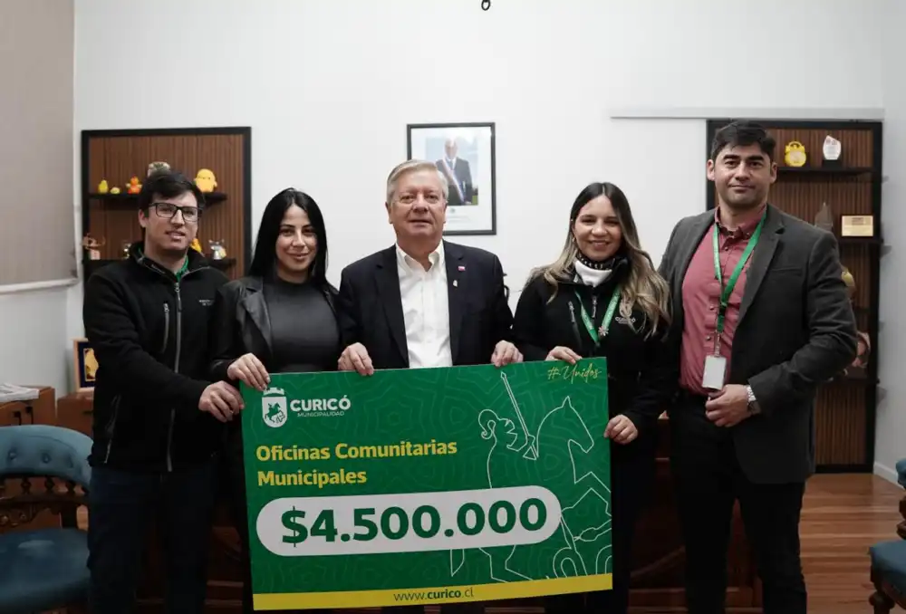 Municipio De Curico Fortalece El Trabajo Territorial Con Entrega De Recursos A Oficinas Comunitarias