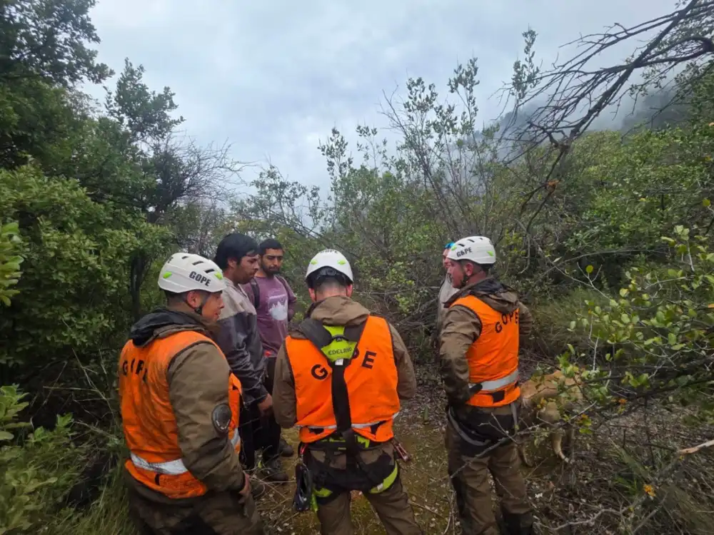 Rescatan Con Vida A Tres Personas Extraviadas En Sector Precordillerano De Rengo