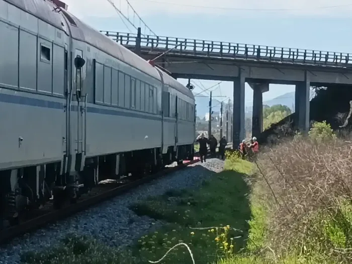 Una Persona Fallecida Tras Ser Impactado Por Tren En Sector Maquehua De Curico