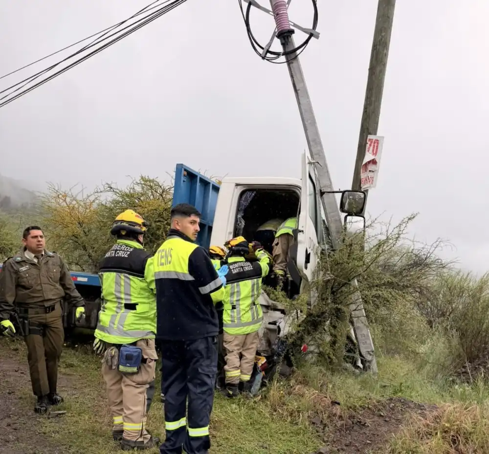 Accidente En Cuesta De La Lajuela Moviliza A Equipos De Emergencia En Santa Cruz
