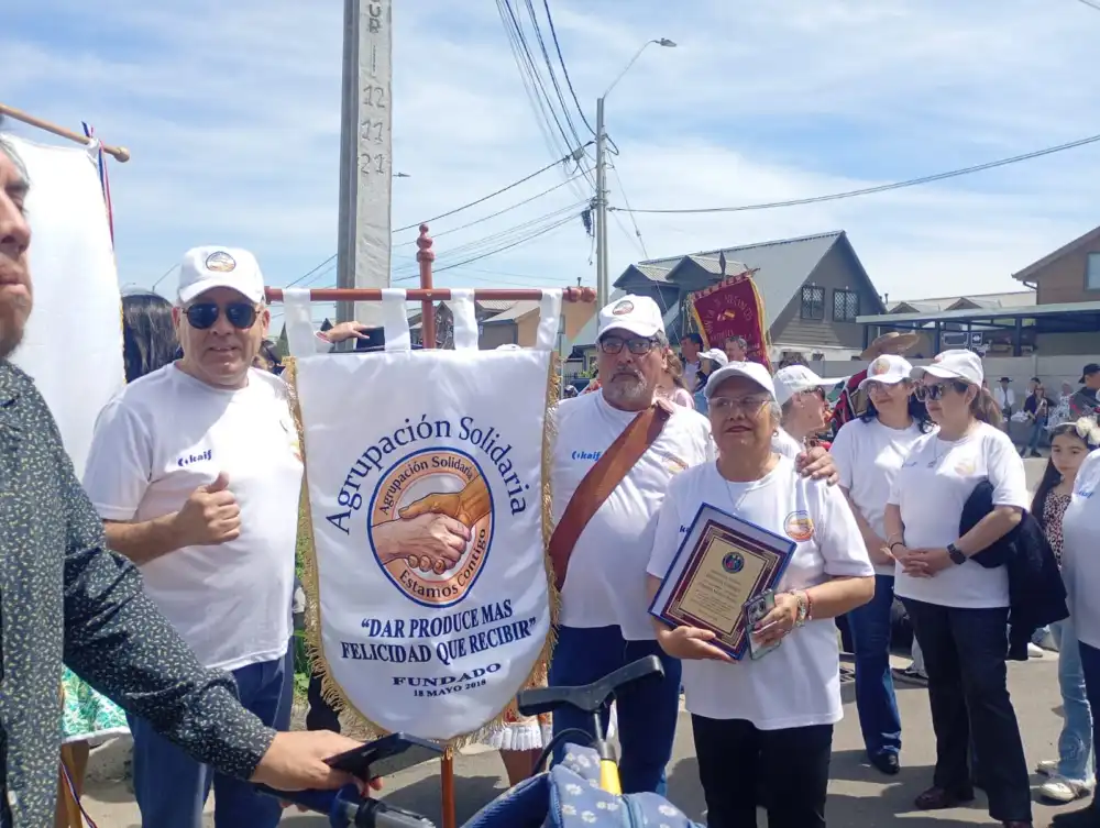 Agrupacion Estamos Contigo Recibio Reconocimiento Por Su Labor De Apoyo A Pacientes Con Cancer En Curico 1