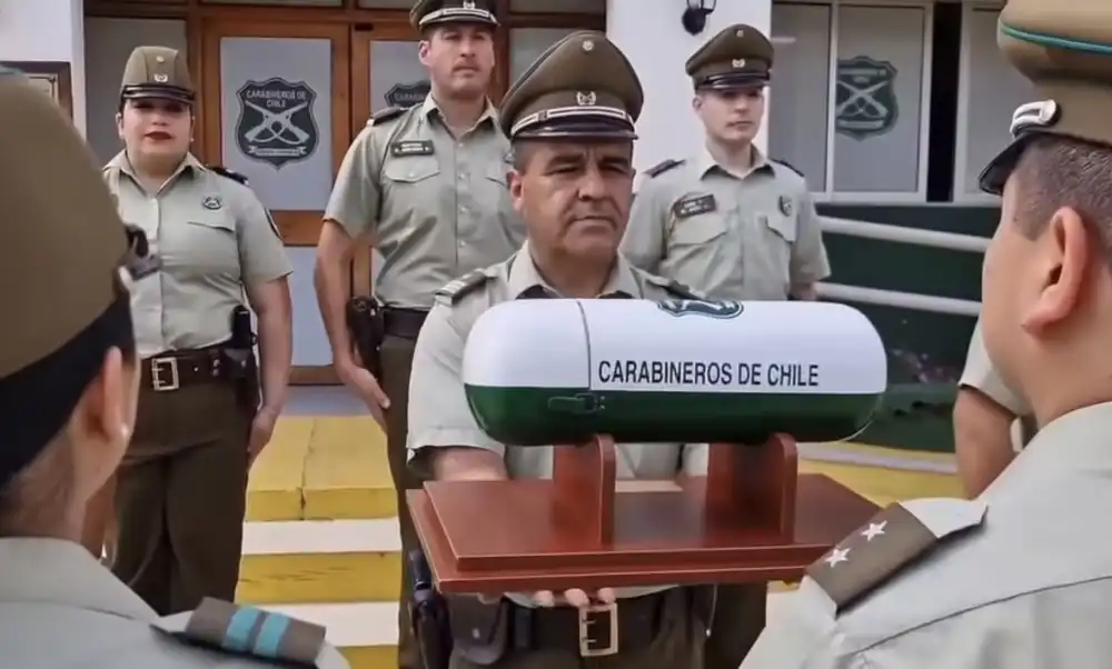 Capsula Del Tiempo De Carabineros Llega A Pichilemu En Su Recorrido Hacia El Centenario Institucional