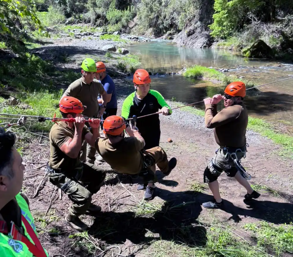 Carabineros De Curico Refuerza Preparacion Para Rescates En Zonas De Dificil Acceso