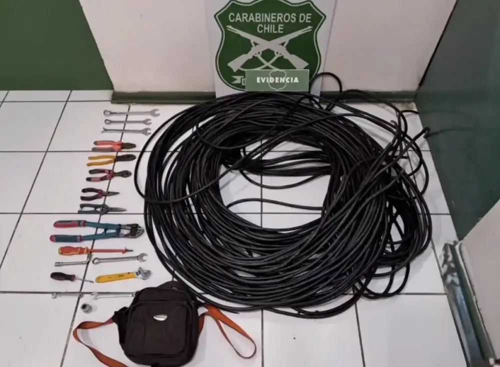 Carabineros Detiene A Sujeto Por Robo De Cables De Cobre Avaluados En Mas De 10 Millones En Paredones