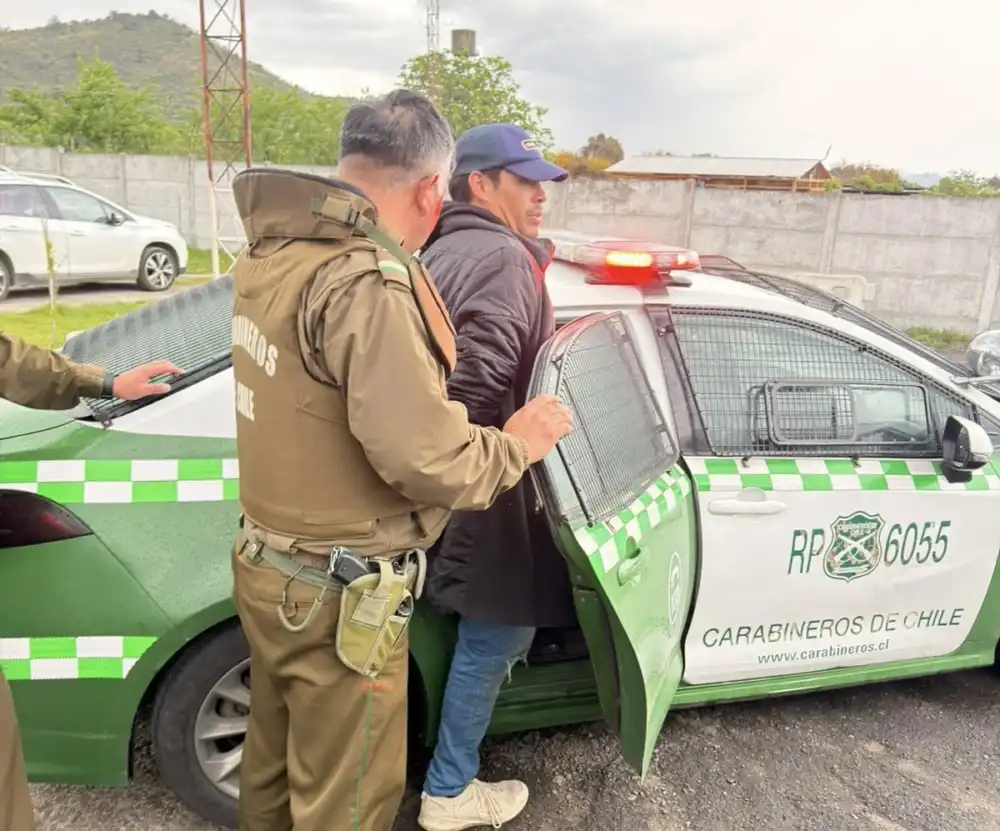 Carabineros Detuvo A Dos Hombres En Villa Prat Y Recupero Especies Vinculadas A Distintos Delitos