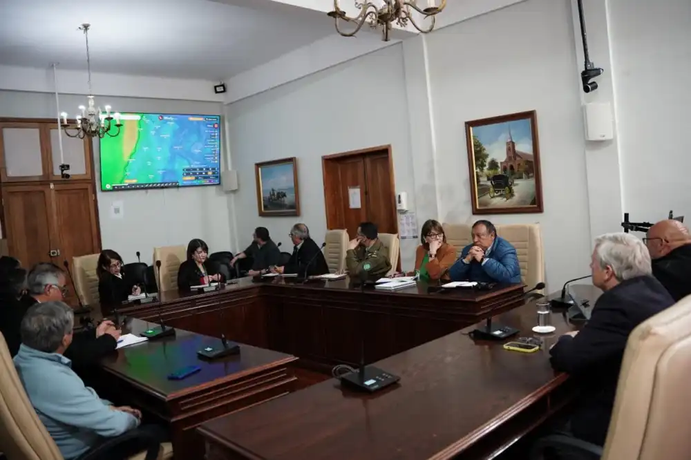 Curico Activa Coordinacion De Emergencia Ante Sistema Frontal Que Podria Dejar Intensas Lluvias Y Tormentas Electricas