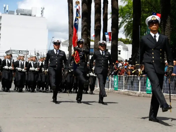 Curico Celebro Sus 283 Anos Con Multitudinario Desfile Civico Militar En La Plaza De Armas 1 Curico Celebro Sus 283 Anos Con Multitudinario Desfile Civico Militar En La Plaza De Armas 1