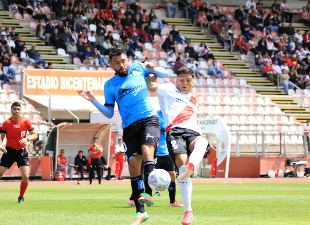 Curico Unido Respira Tranquilo Empate Ante Iquique Le Permite Seguir En Primera B
