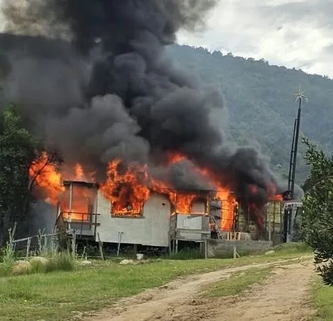 Incendio Destruye Vivienda Durante Emergencia Registrada En Las Cabras