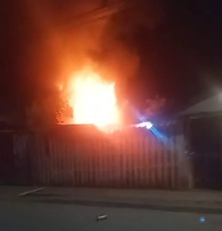 Incendio Destruyo Por Completo Una Vivienda En El Sector Surponiente De Curico
