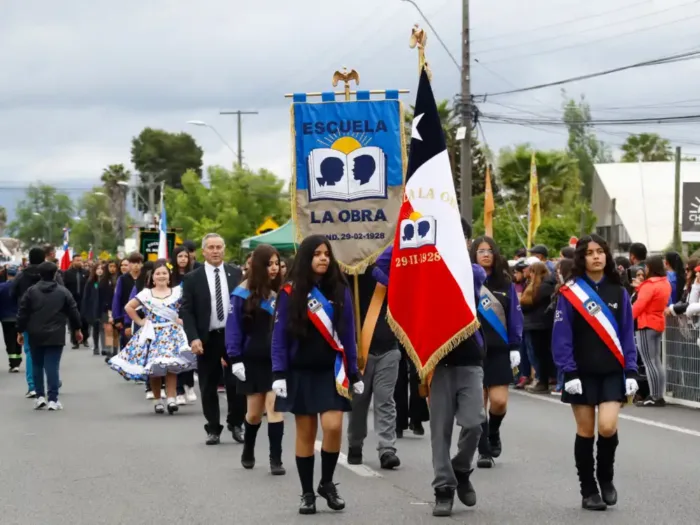 Mas De 50 Organizaciones Participaron En Desfile Civico De Los Niches Por Aniversario De Curico 3
