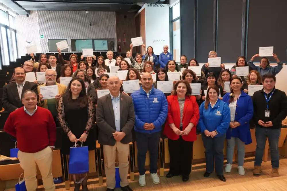Molina Fortalece El Liderazgo Comunitario Con Primera Generacion De Dirigentes Sociales Capacitados