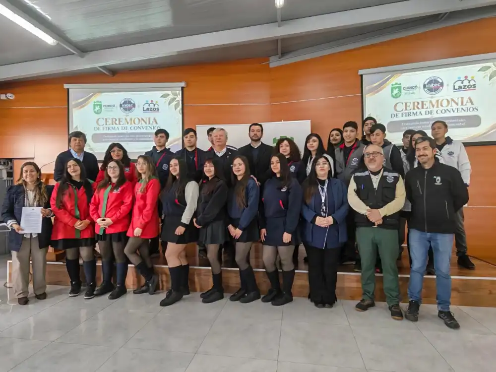 Municipalidad De Curico E Initec Firmaron Convenios Para Fortalecer Practicas Profesionales Y Apoyo A Estudiantes