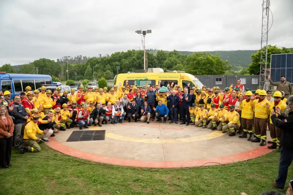 Region Del Maule Refuerza El Combate De Incendios Forestales Con Brigadas Nocturnas Aeronaves Y Camaras Con Ia